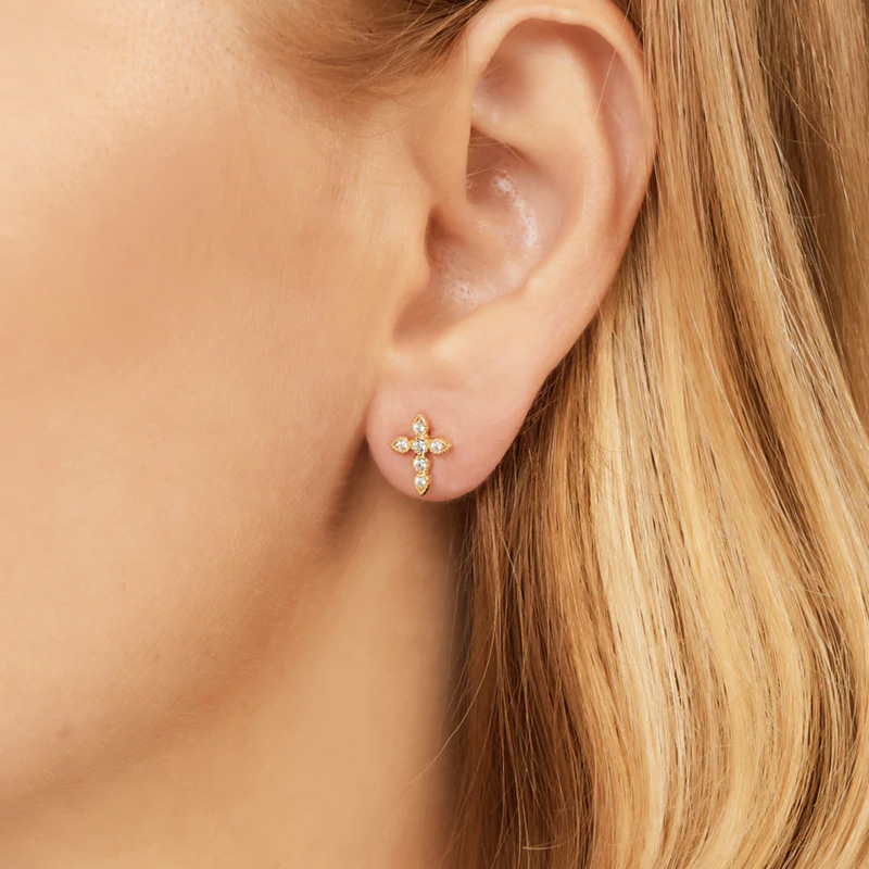 CROSS STUD – GALLERIA ARMADORO – GALLERIA ARMADORO