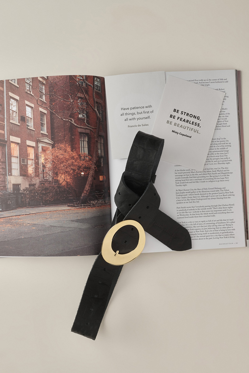 ABOUT A GIRL LEATHER BELT – INDIVIDUAL ART LEATHER – INDIVIDUAL ART LEATHER