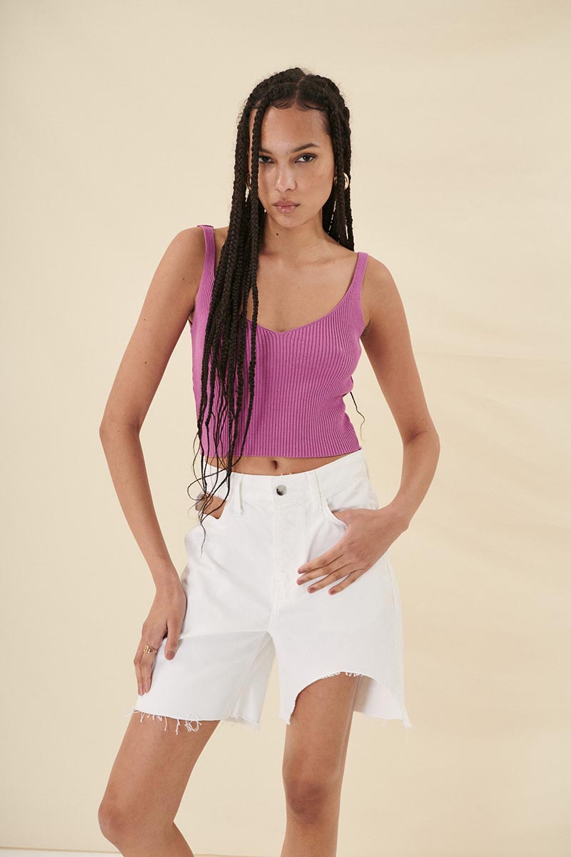 SLEEVELESS CROP TOP – COMBOS KNITWEAR