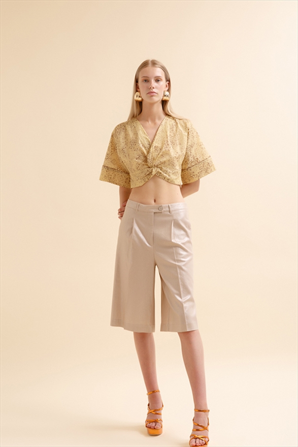 CAROL BERMUDA SHORTS – LOVINCLOZ
