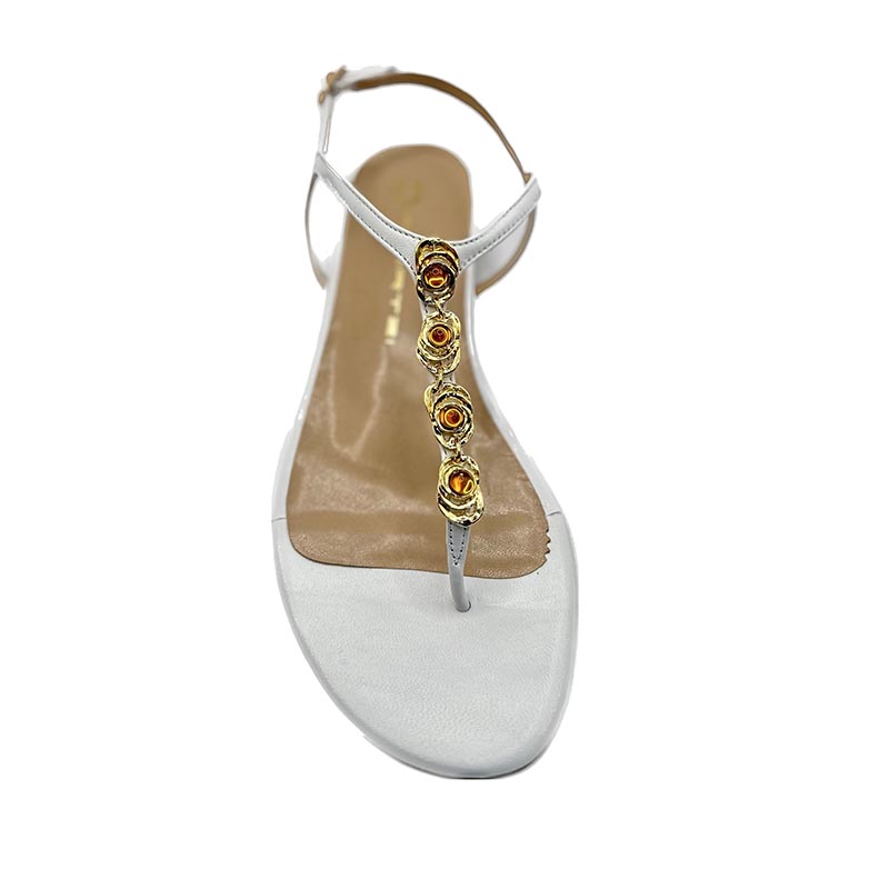 FLAT SANDALS WITH FRONT GOLD DETAIL – MOURTZI