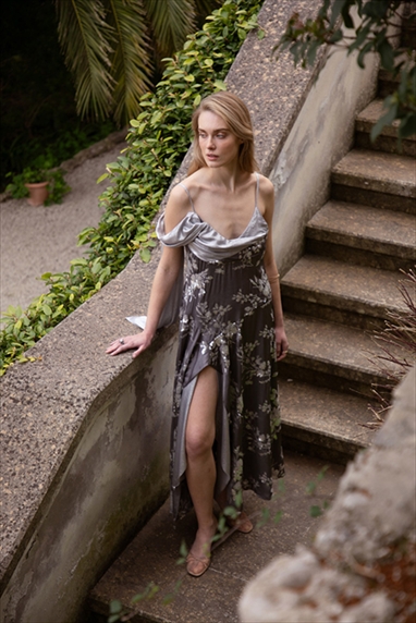 ENDLESS DRESS – NIDODILEDA